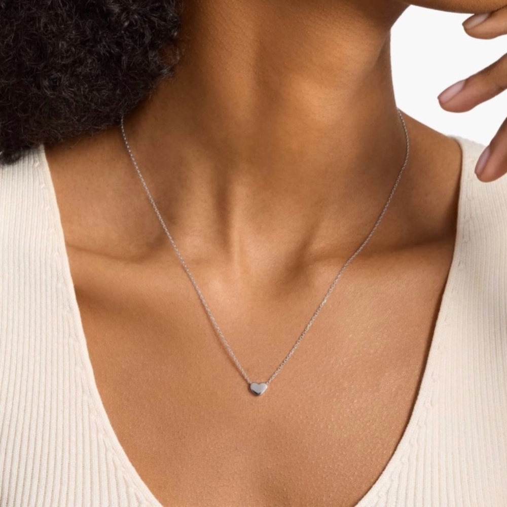 Blue Nile Petite Heart Necklace